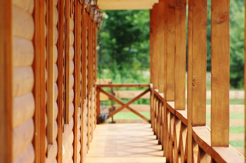 Hotel Ushba Hill Местия Екстериор снимка