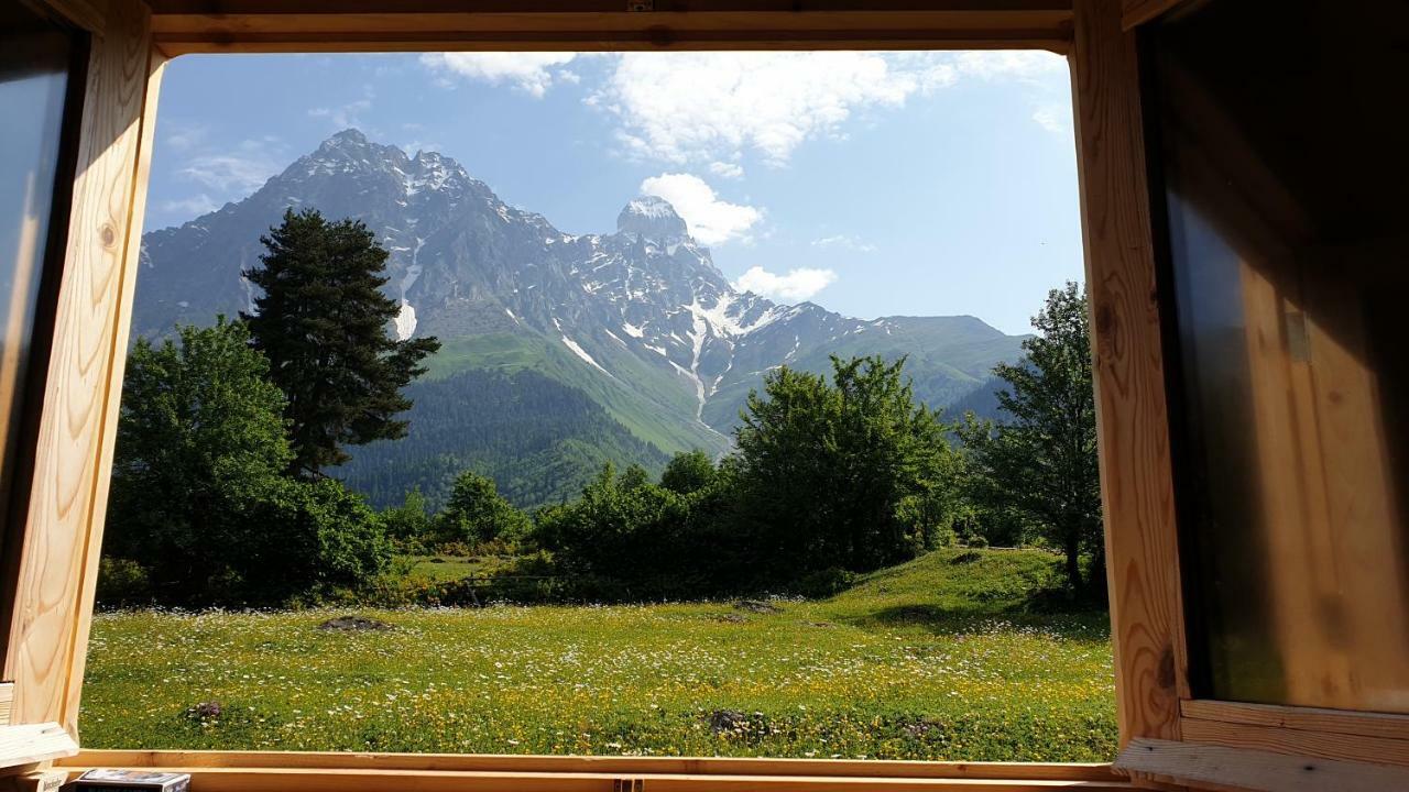 Hotel Ushba Hill Местия Екстериор снимка