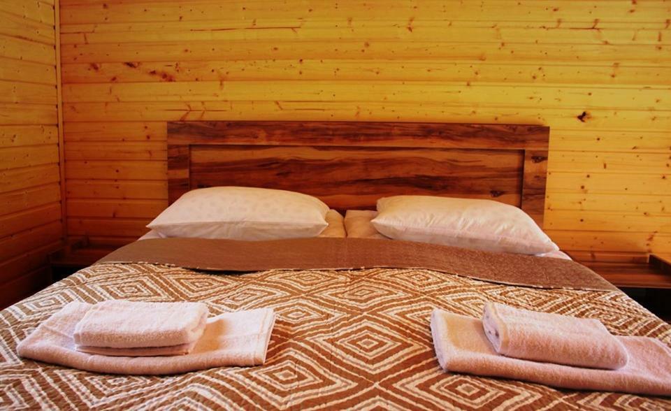 Hotel Ushba Hill Местия Екстериор снимка