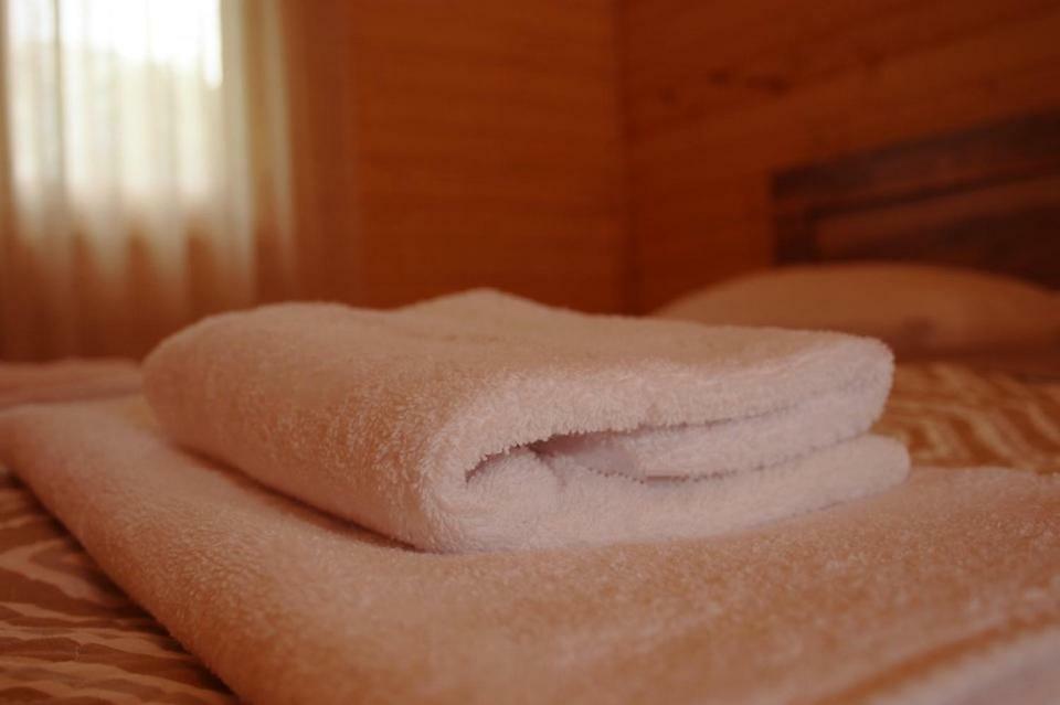 Hotel Ushba Hill Местия Екстериор снимка